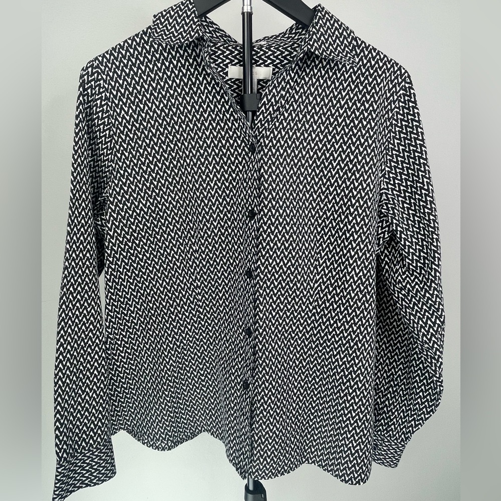 Chico's‎ black and white Monochrome Zigzag button down size 1 shirt